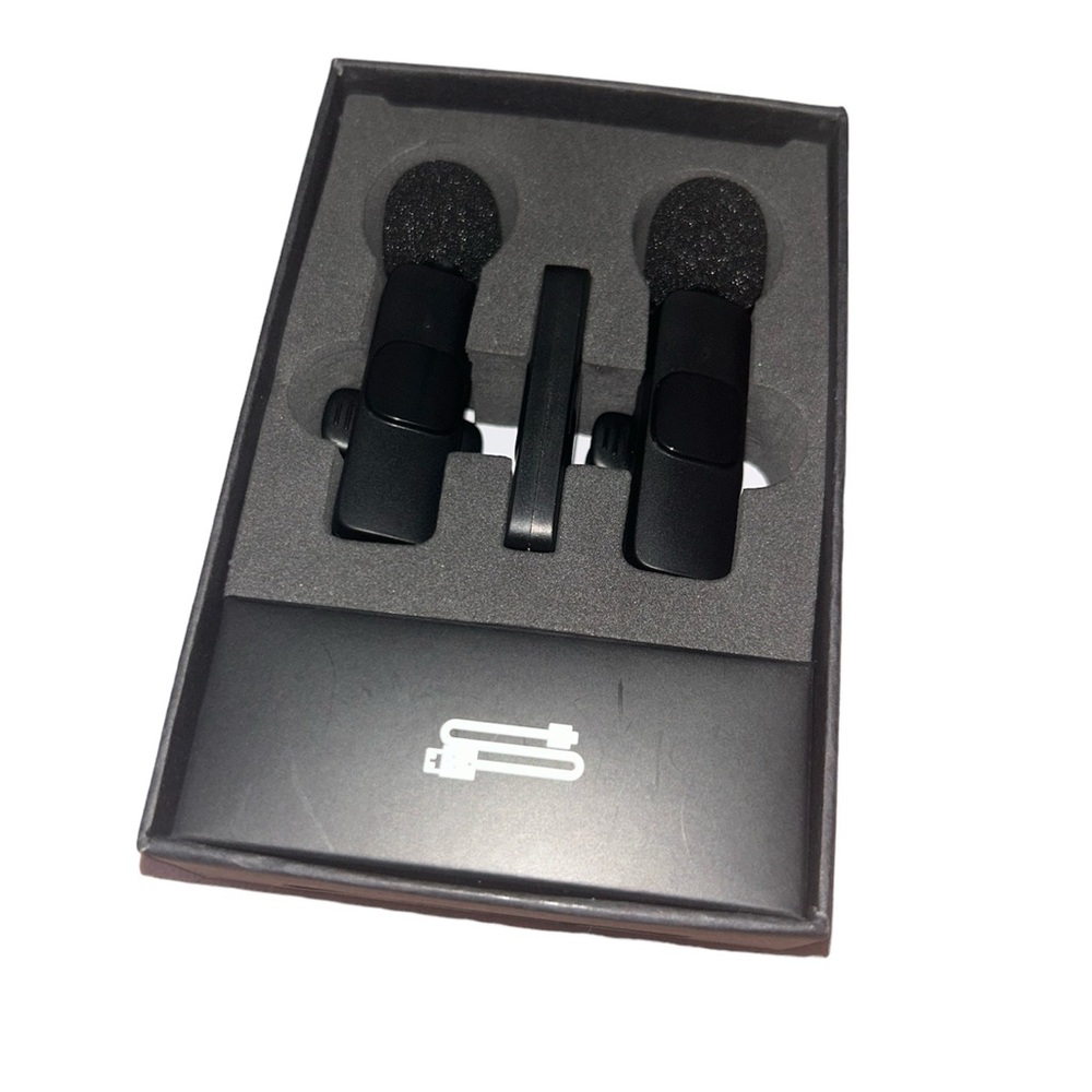 Two USB-C microphones